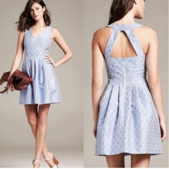 Banana Republic Dresses & Skirts - Banana Republic Atlantic Blue Floral Sleeveless Fit Flare Dress Size 4
